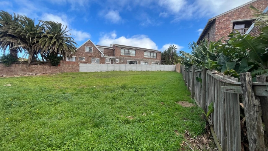  Bedroom Property for Sale in Wavecrest Eastern Cape